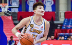孫銘徽勇猛，G2砍28分9板，總決賽場(chǎng)均15+4.2+5.2。