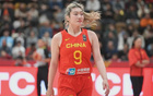 國際籃聯(lián)，中國女籃戰(zhàn)亞洲第三，李夢離場顯神秘之舉。