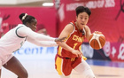 40中19，轟53+15，女籃新雙核亮眼。無張子宇，輸球夜有收獲。