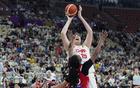 女籃大勝印尼51分，張子宇內(nèi)線稱霸，李夢接班人三分亮眼。